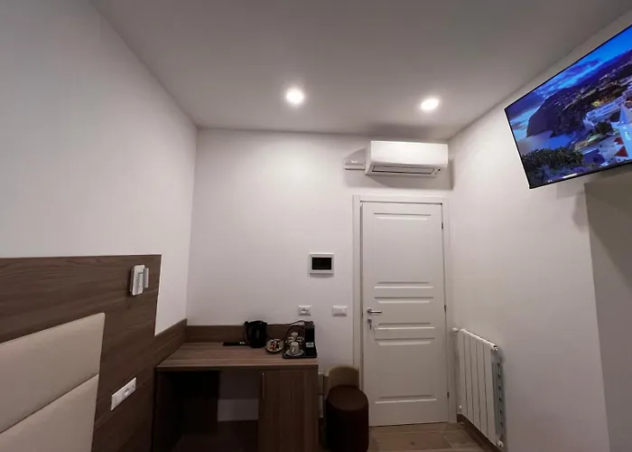 بيت ضيافة Garden Of Vatican's 4*